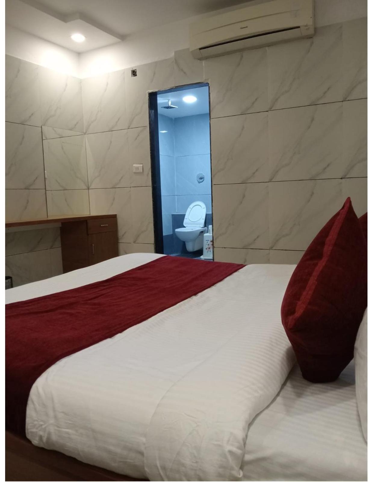 Hotel The Grand Pritam Gandhinagar Exterior foto